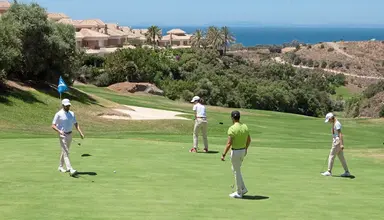 Los Monteros