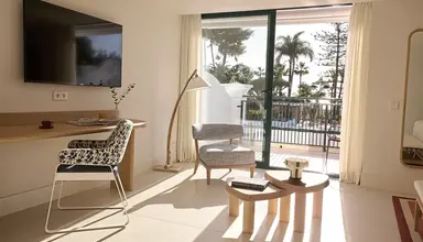 Los Monteros