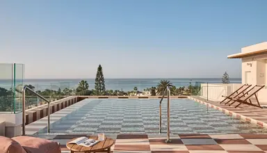 Los Monteros