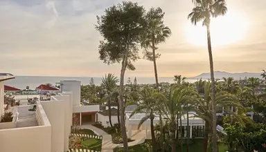 Los Monteros