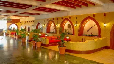 Lou Lou'a Beach Resort