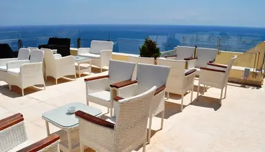 Louis Apostolata Island Resort