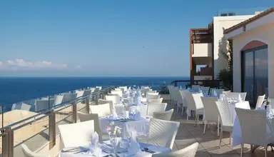 Louis Apostolata Island Resort