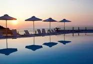 Louis Apostolata Island Resort