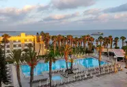 Louis Phaethon Beach