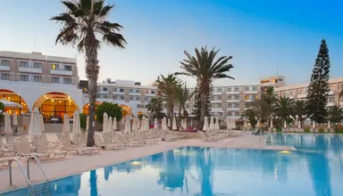 Louis Phaethon Beach