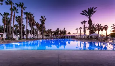Louis Phaethon Beach