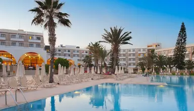 Louis Phaethon Beach