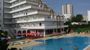 Luar
