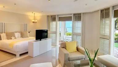 Lux Belle Mare