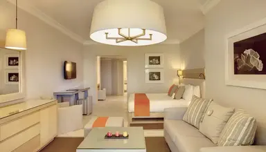 Lux Belle Mare