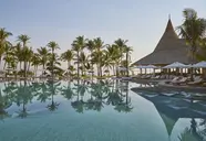 Lux Belle Mare