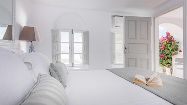 Luxury Aqua Suites Santorini