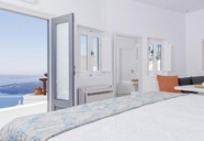 Luxury Aqua Suites Santorini