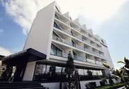 Luxury Premium Finese