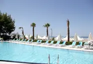 Luxury Premium Finese