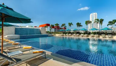 M Social Phuket