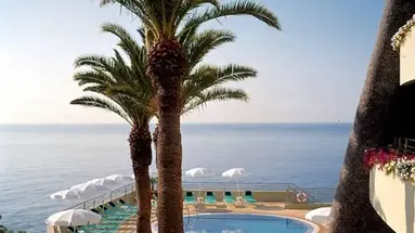 Madeira Regency Cliff