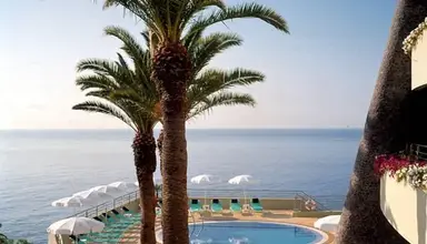 Madeira Regency Cliff