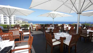 Madeira Regency Cliff