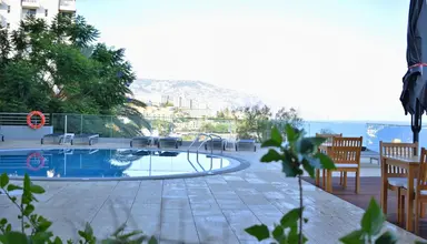 Madeira Regency Cliff