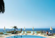 Madeira Regency Cliff