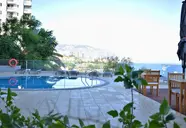 Madeira Regency Cliff