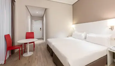 Madrid Gran Via 25 by Melia