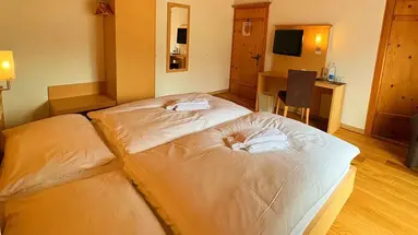 Madrisa Lodge