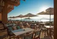 Maestral Resort & Casino