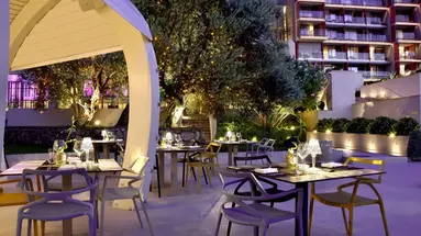 Maestral Resort & Casino