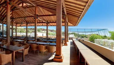 Magic Natura Animal, Water Park & Polynesian Lodge Resort