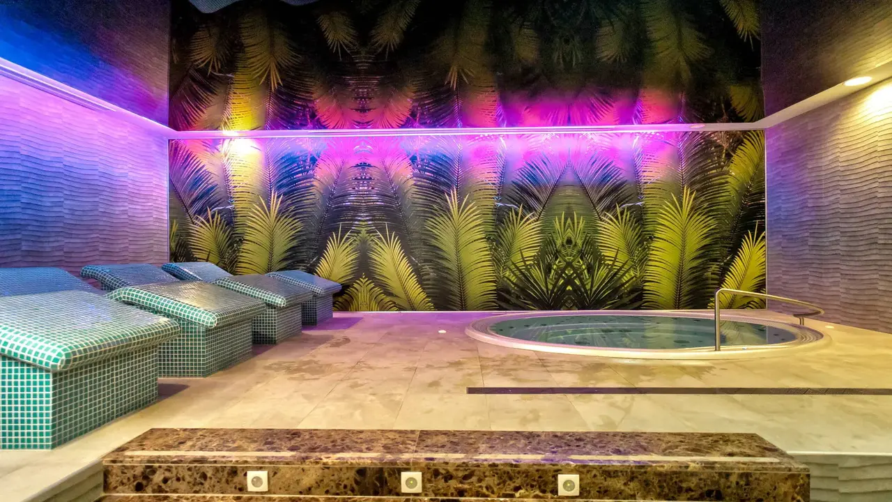 Magic Tropical Splash
