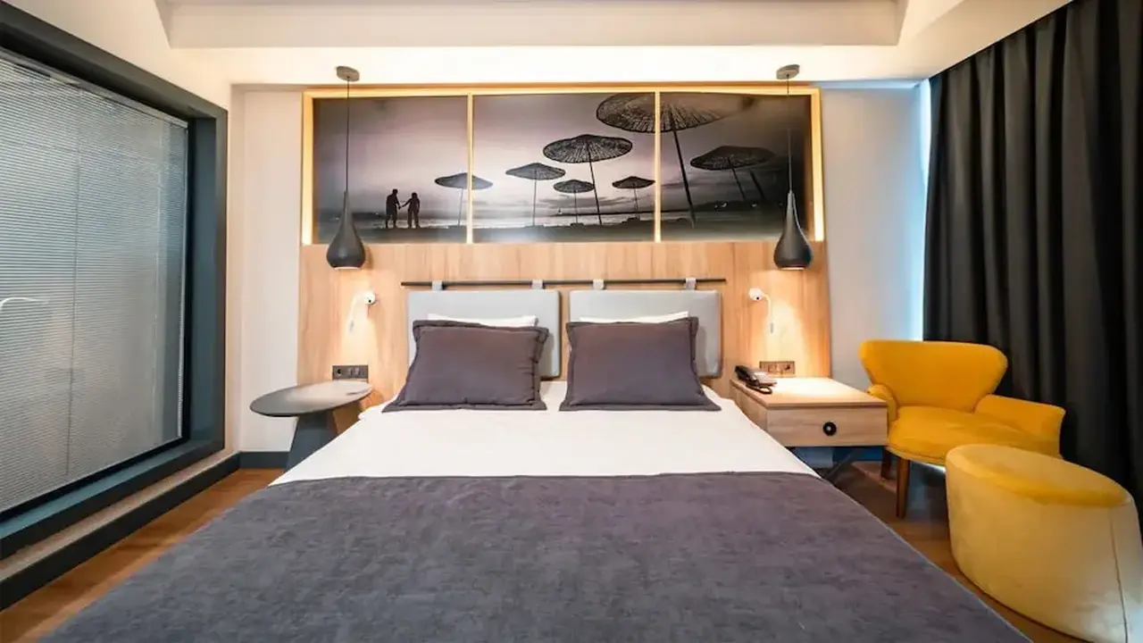 Maia Luxury Beach & Spa