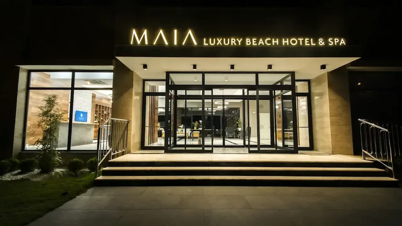 Maia Luxury Beach & Spa