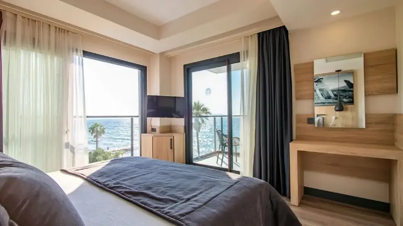 Maia Luxury Beach & Spa