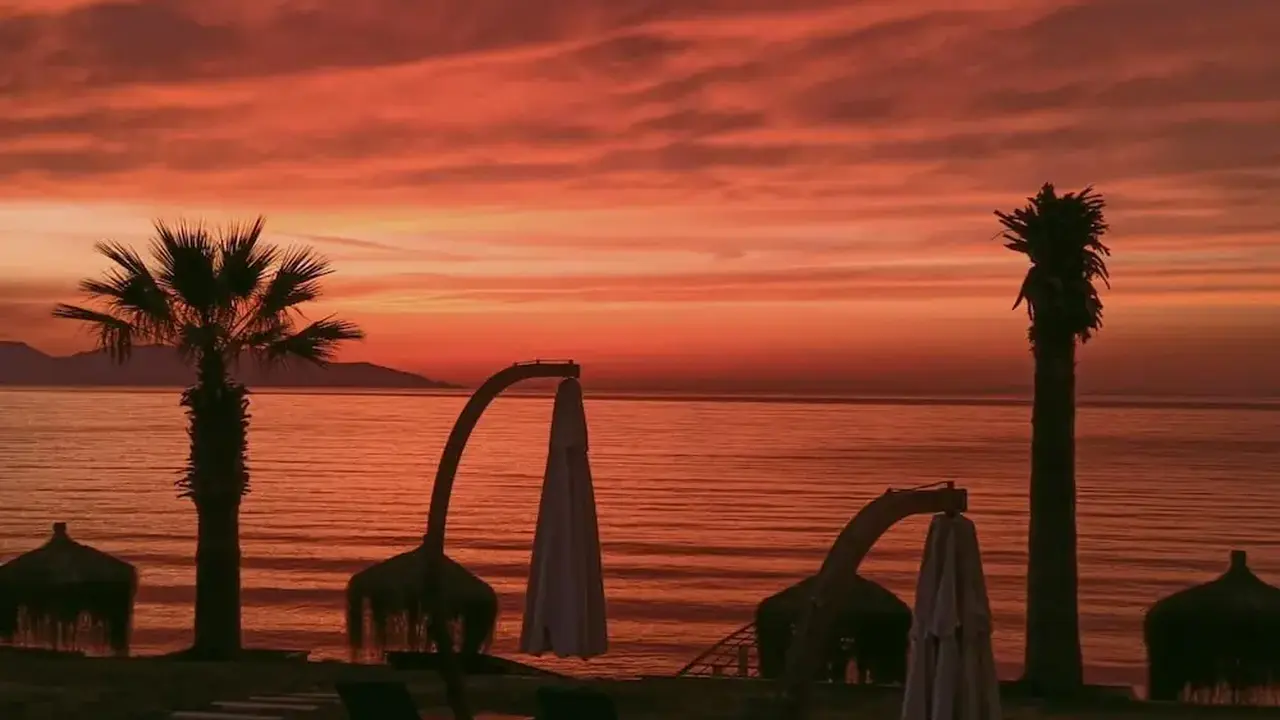 Maia Luxury Beach & Spa