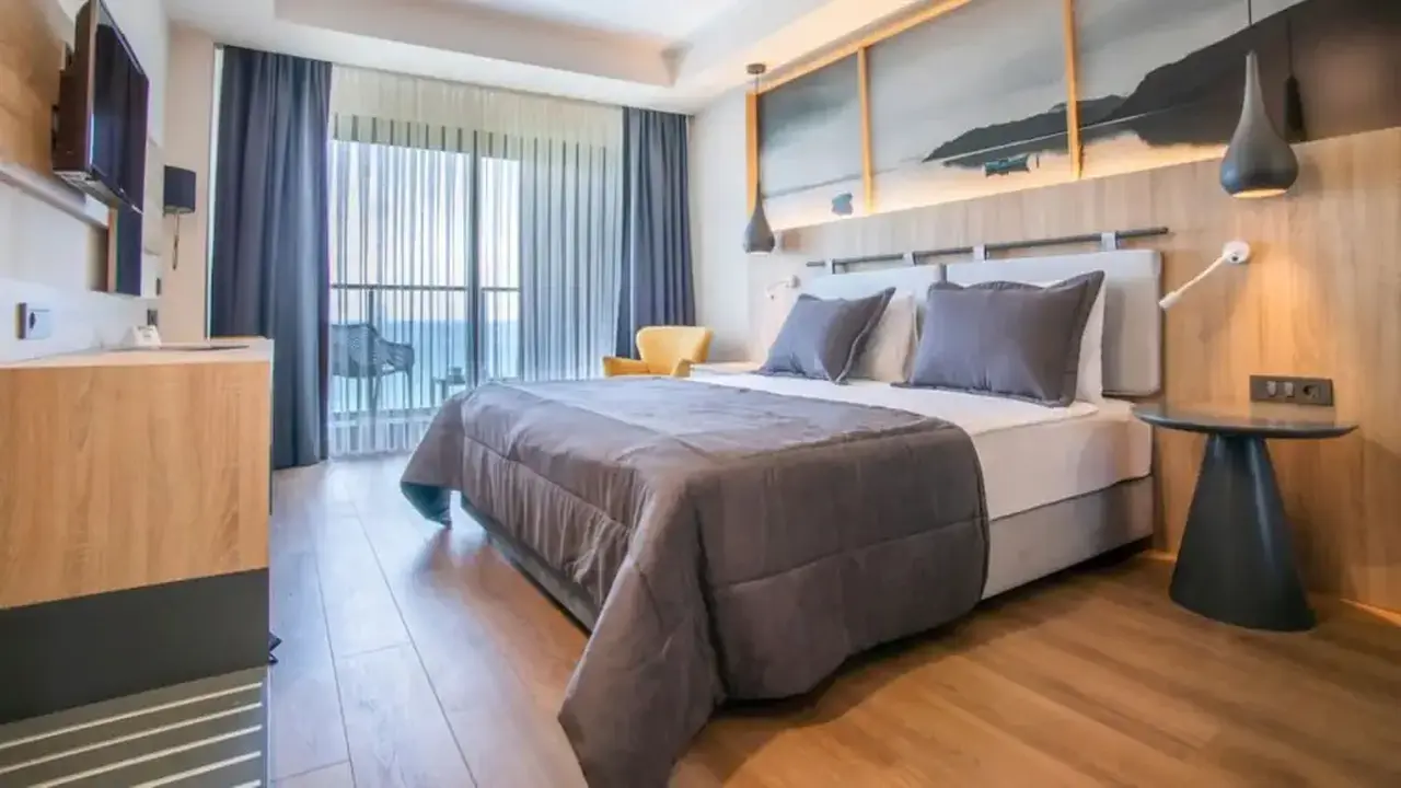 Maia Luxury Beach & Spa