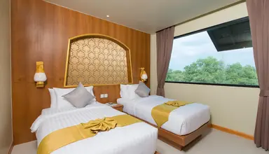 Maikhao Palm Beach
