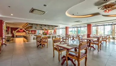 Maikhao Palm Beach