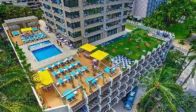Maile Sky Court