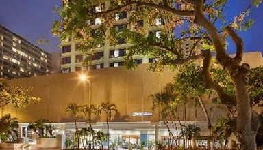 Maile Sky Court