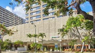 Maile Sky Court