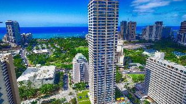 Maile Sky Court