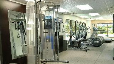 Maile Sky Court