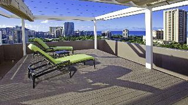 Maile Sky Court