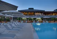 Maistra Select Amarin Resort