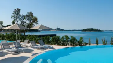 Maistra Select Amarin Resort