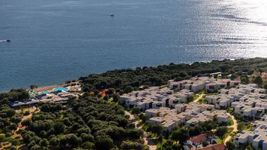 Maistra Select Amarin Resort