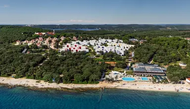 Maistra Select Amarin Resort